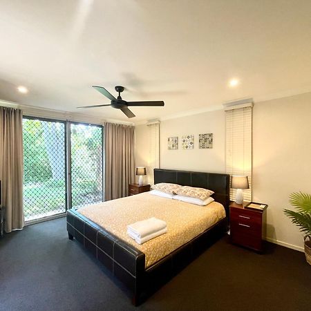 Spacious Hideaway Retreat, Brookfield, Brisbane Exterior photo