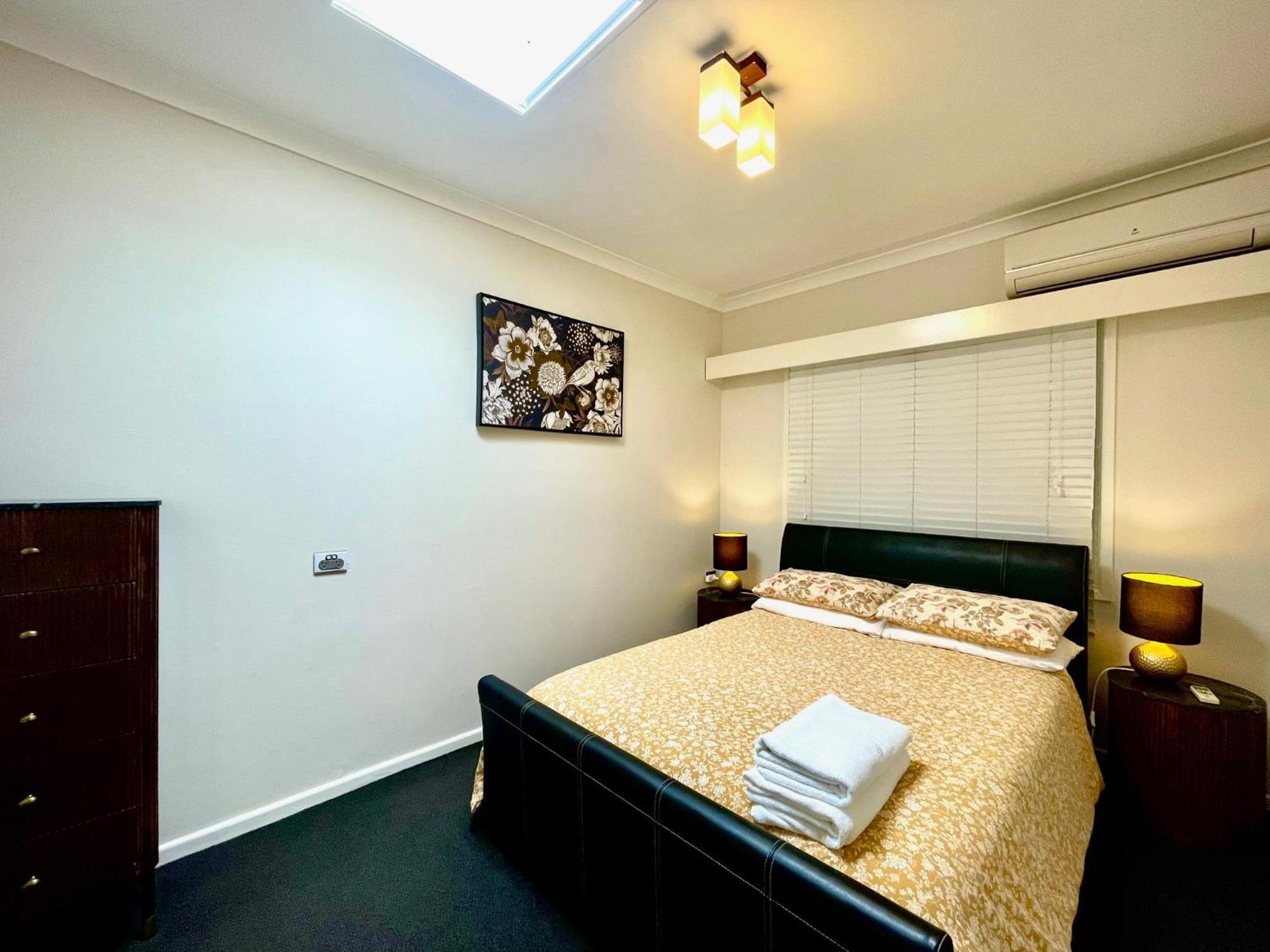 Spacious Hideaway Retreat, Brookfield, Brisbane Exterior photo