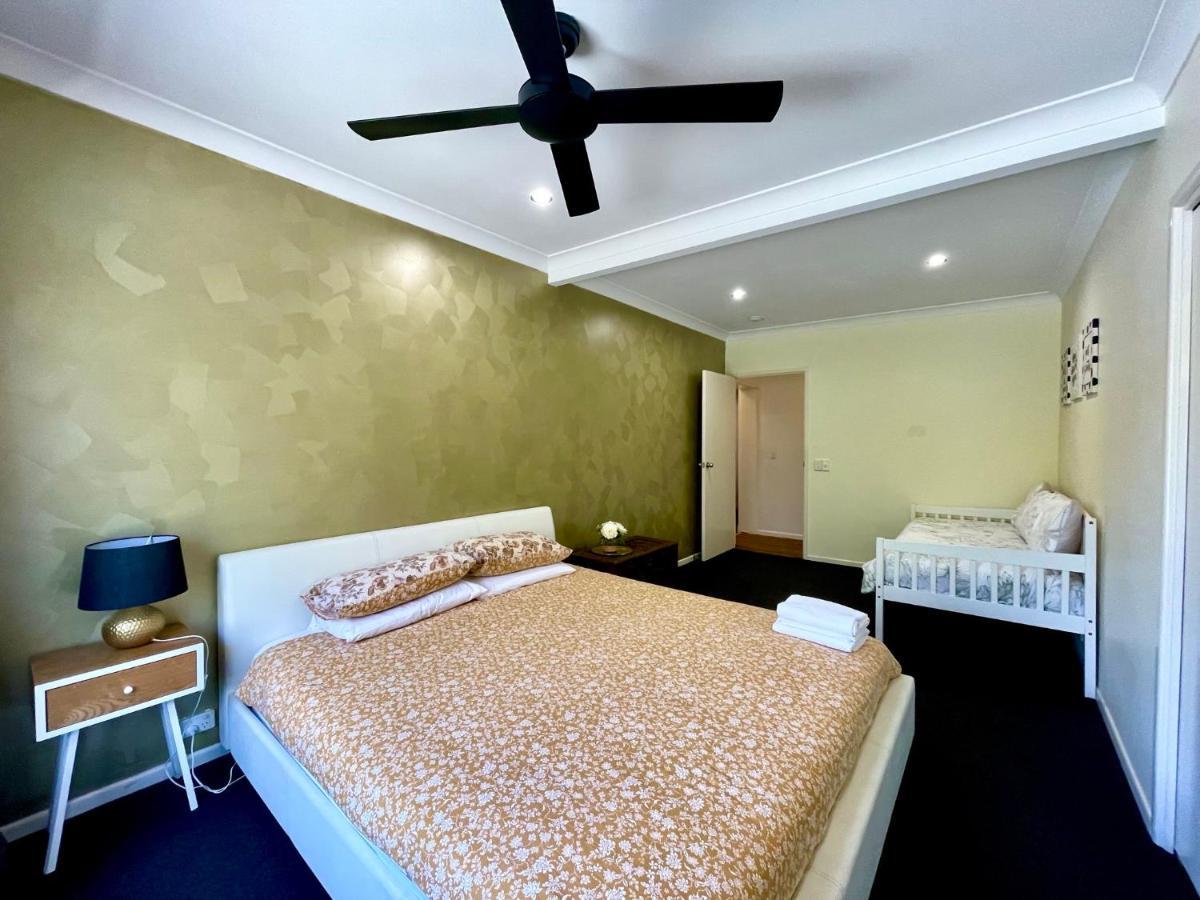 Spacious Hideaway Retreat, Brookfield, Brisbane Exterior photo